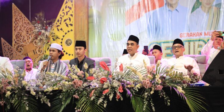 Muzani Hadiri GEMIRA Jawa Tengah Bersolawat, Sampaikan Salam Prabowo ke Masyarakat Demak
