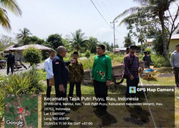 Tim SBSN Kanwil Kemenag Provinsi Riau Survei Tanah Persiapan SBSN KUA Tasik Putri Puyu