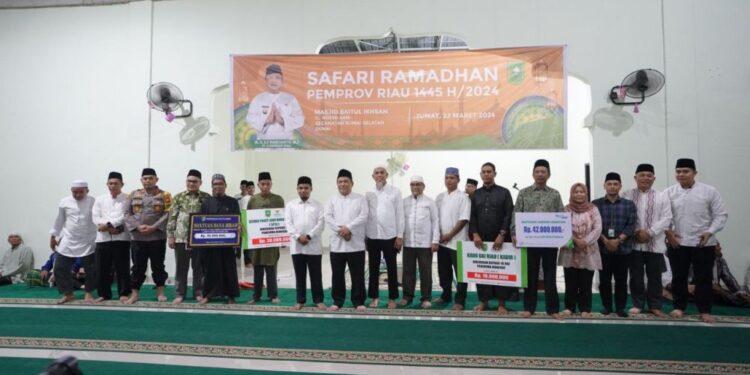 Pemprov Riau Salurkan Bantuan Untuk Pembangunan Masjid Baitul Ikhsan Kota Dumai