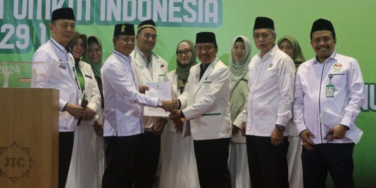 Gus Lutfi dan Nelly Hassan resmi Jadi Ketua dan Sekretaris PERAN UMKM DK Jakarta