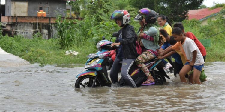 Pemprov Riau Bentuk Satgas Penanggulangan Bencana Hidrometeorologi